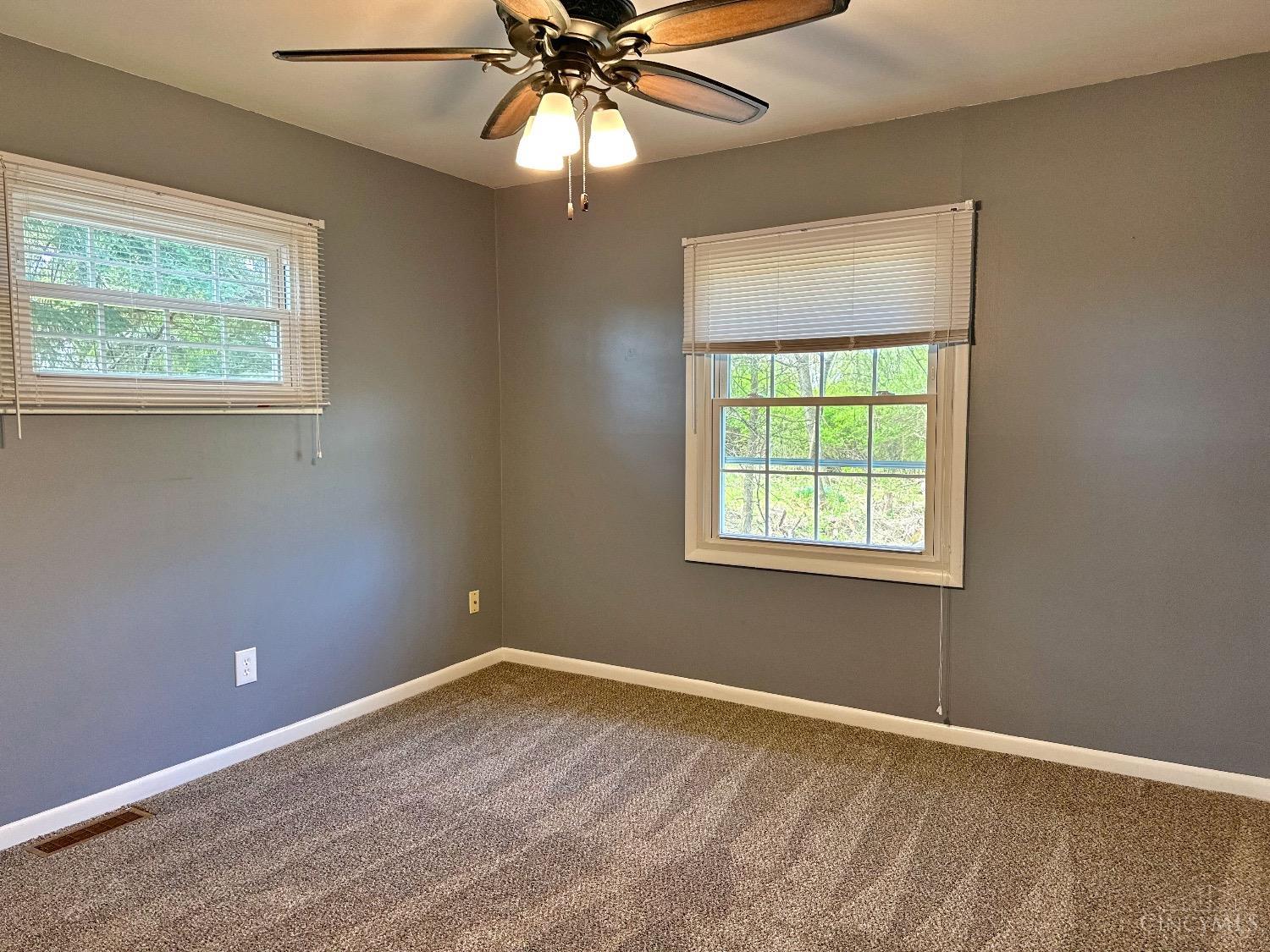 4929 Race Road Cincinnati, OH 45211 - Photo 8 of 21