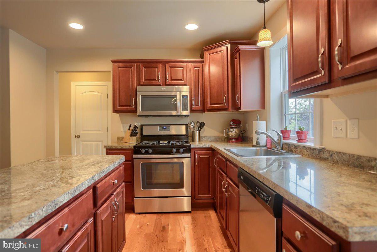 397 Riviera Street Mount Wolf, PA 17347 - Photo 17 of 41 Gallery Image 17