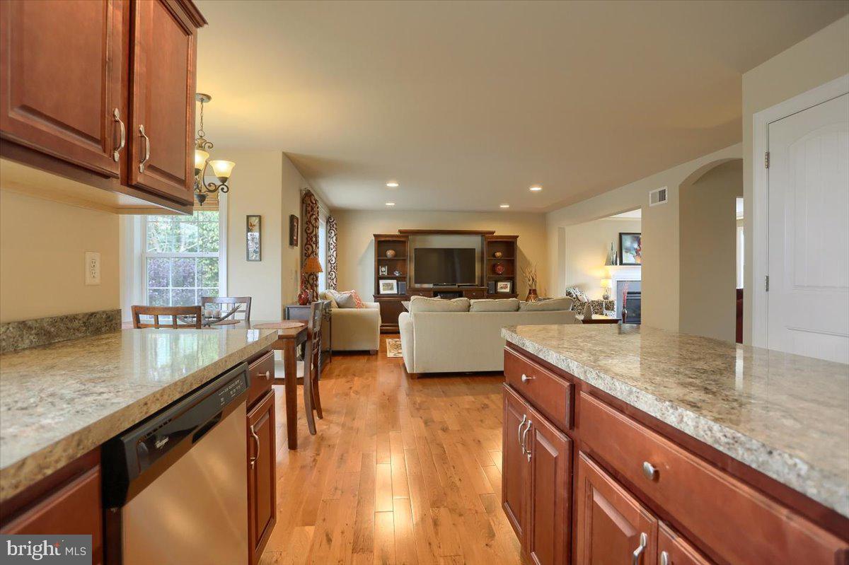397 Riviera Street Mount Wolf, PA 17347 - Photo 19 of 41 Gallery Image 19