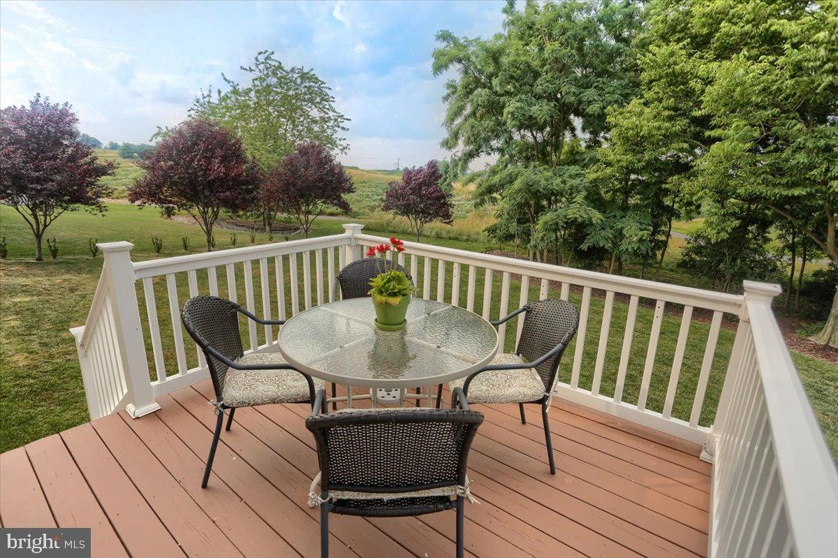 397 Riviera Street Mount Wolf, PA 17347 - Photo 24 of 41 Gallery Image 24