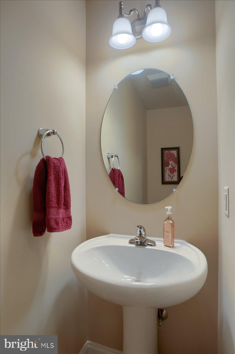 397 Riviera Street Mount Wolf, PA 17347 - Photo 26 of 41 Gallery Image 26
