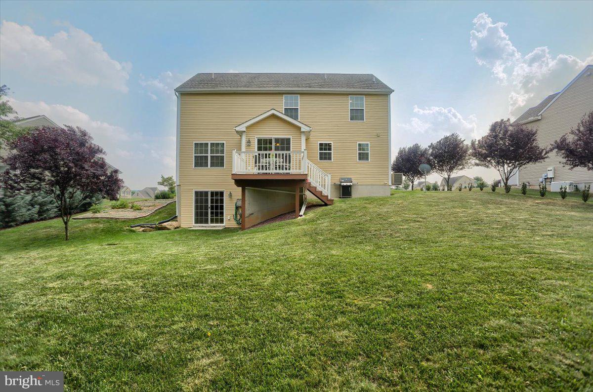 397 Riviera Street Mount Wolf, PA 17347 - Photo 39 of 41 Gallery Image 39