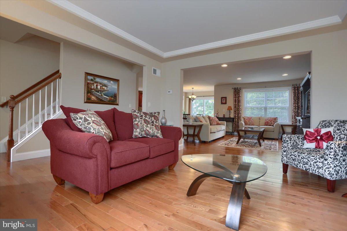 397 Riviera Street Mount Wolf, PA 17347 - Photo 8 of 41 Gallery Image 8
