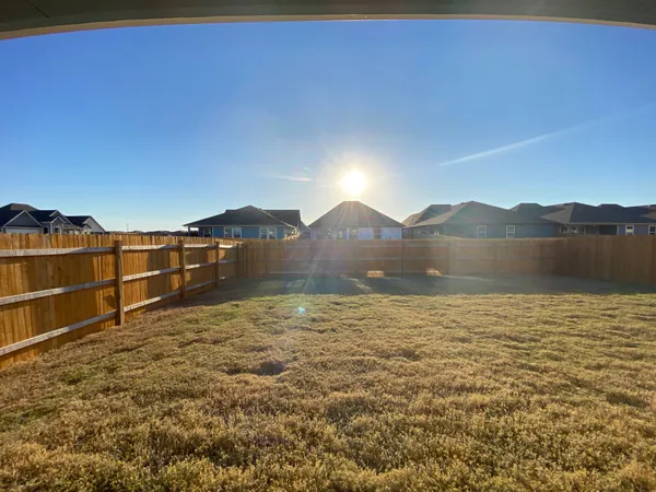 $2,150 | 131 Fort Clark Springs Drive, Hutto, TX 78634