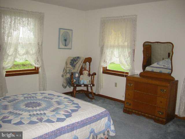 180 Goodyear Road Carlisle, PA 17015 - Photo 6 of 9 Gallery Image 6