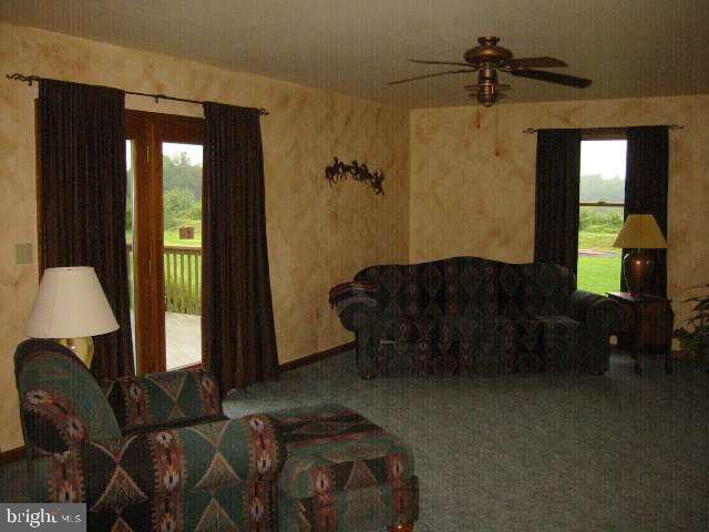 180 Goodyear Road Carlisle, PA 17015 - Photo 7 of 9 Gallery Image 7