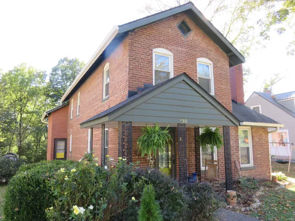 $275,000 | 910 East 2nd Street, Madison, IN 47250