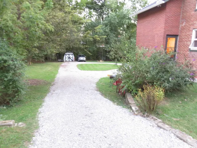 $299,000 | 910 East 2nd Street, Madison, IN 47250