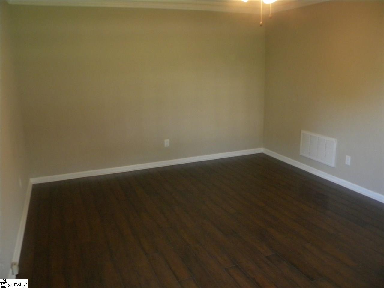 309 Devenger Road Greer, SC 29650 - Photo 4 of 16 Gallery Image 4