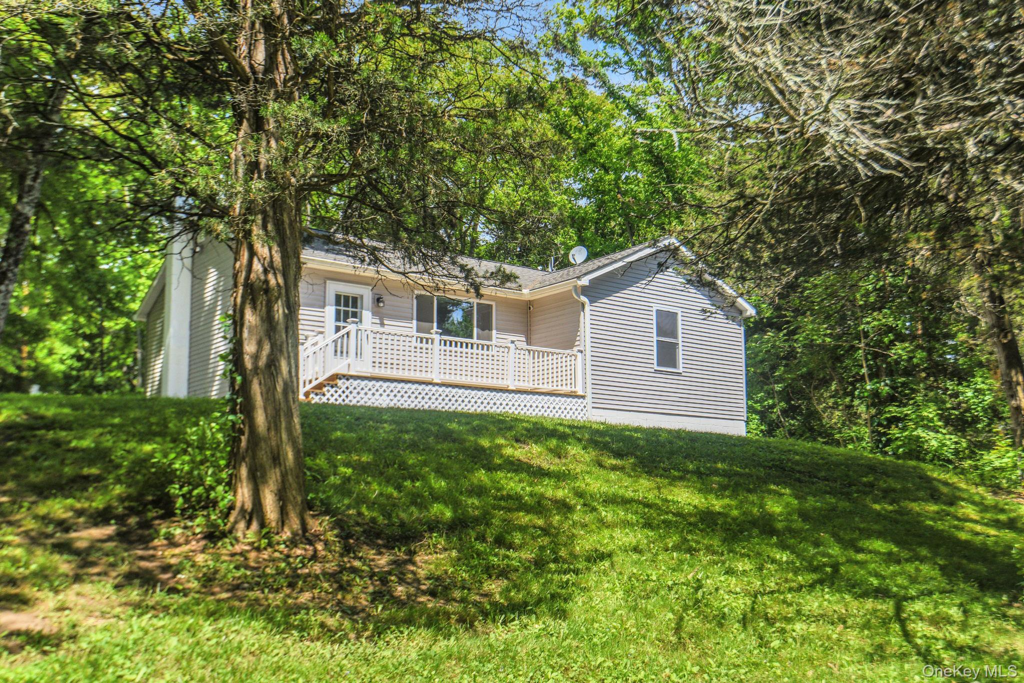 287 Norton Road Red Hook, NY 12571 - Photo 5 of 31
