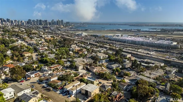 $1,299,000 | 1570 Linwood Street, San Diego, CA 92103