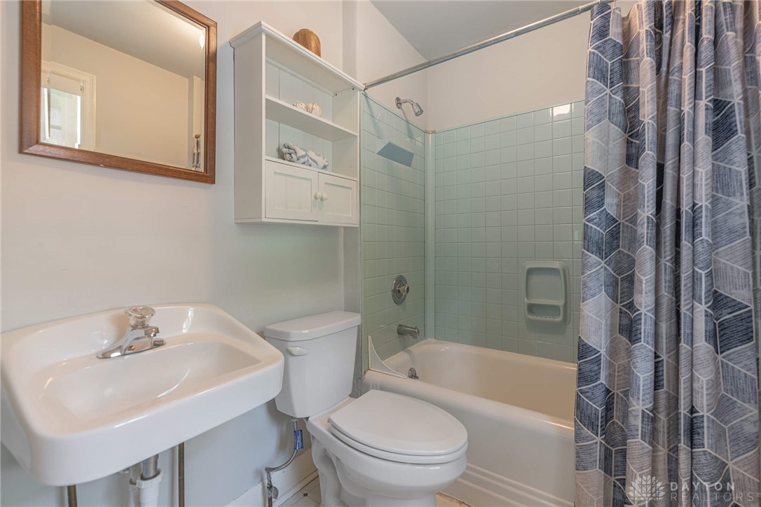1821 Ruskin Road Dayton, OH 45406 - Photo 24 of 47