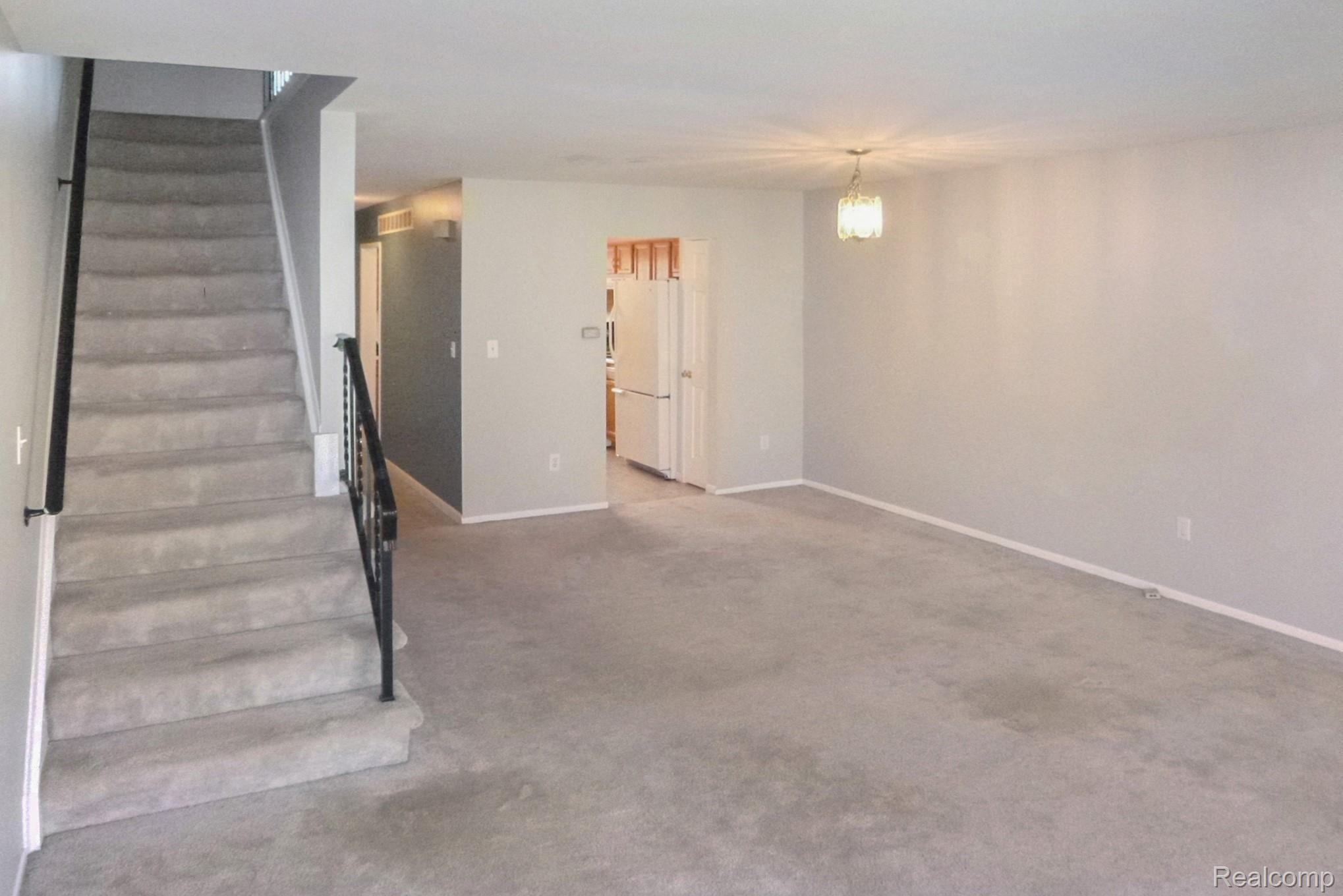 32286 West 12 Mile Road Farmington, MI 48334 - Photo 10 of 24 10-Living Dining Room.jpg