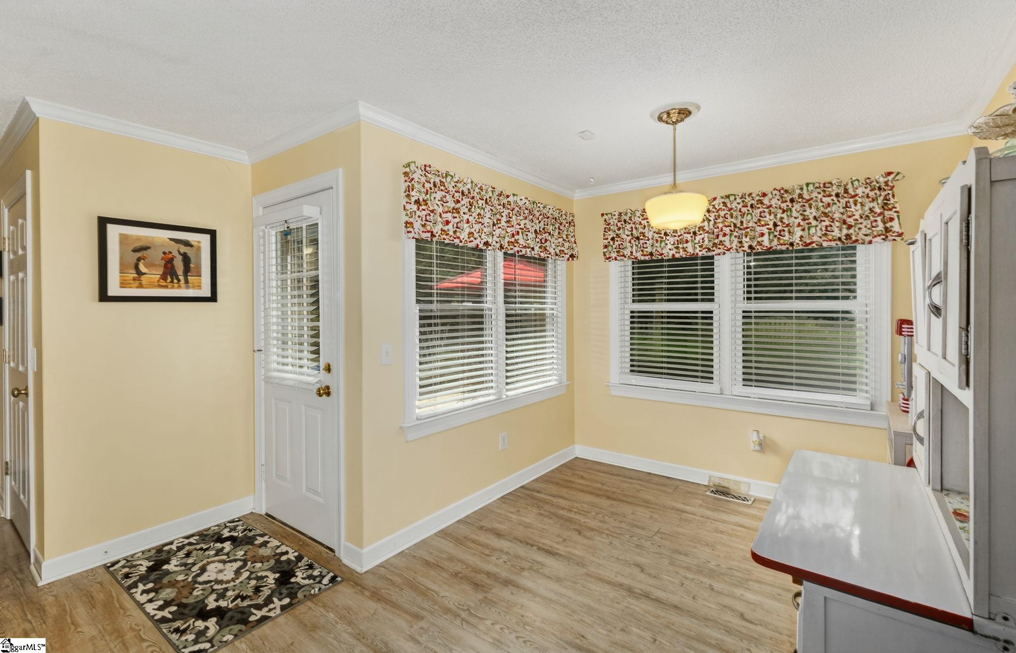206 Killarney Way Easley, SC 29642 - Photo 6 of 17 Gallery Image 6