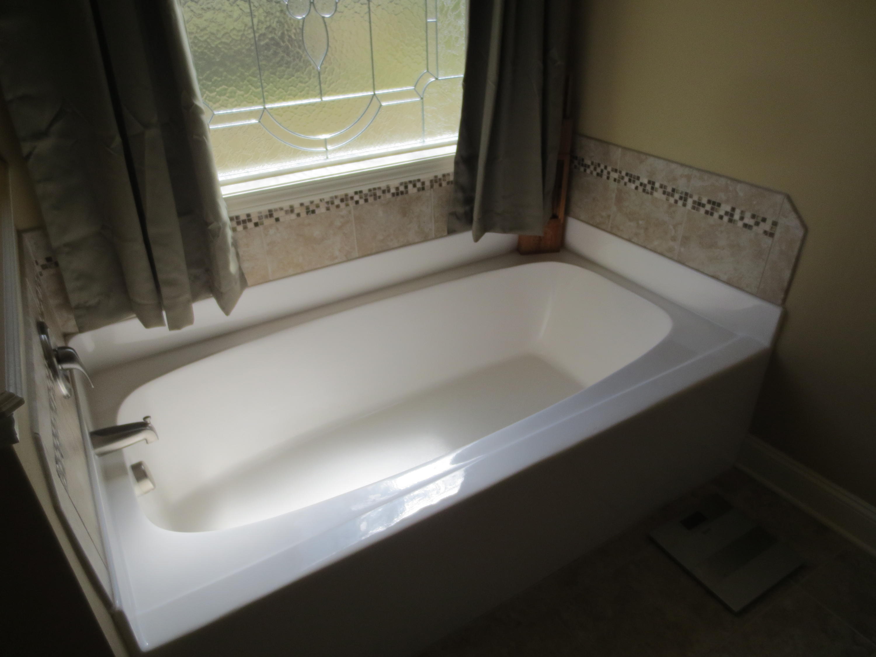 110 Queens Cove Way Whispering Pines, NC 28327 - Photo 3 of 24 Master bath Garden Tub