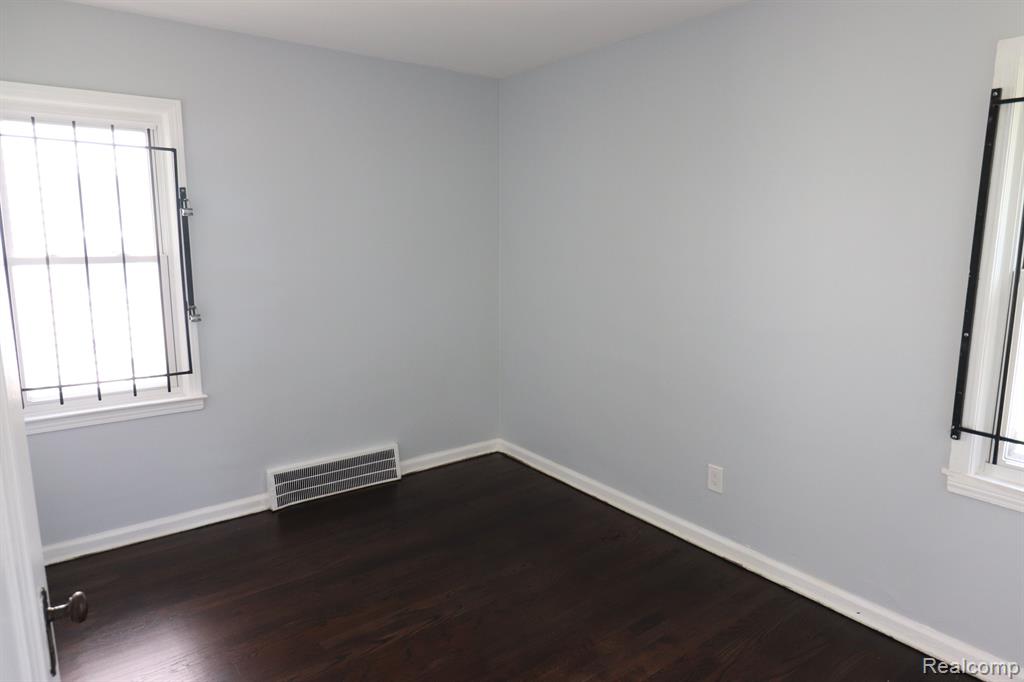 20058 Santa Rosa Drive Detroit, MI 48221 - Photo 14 of 26