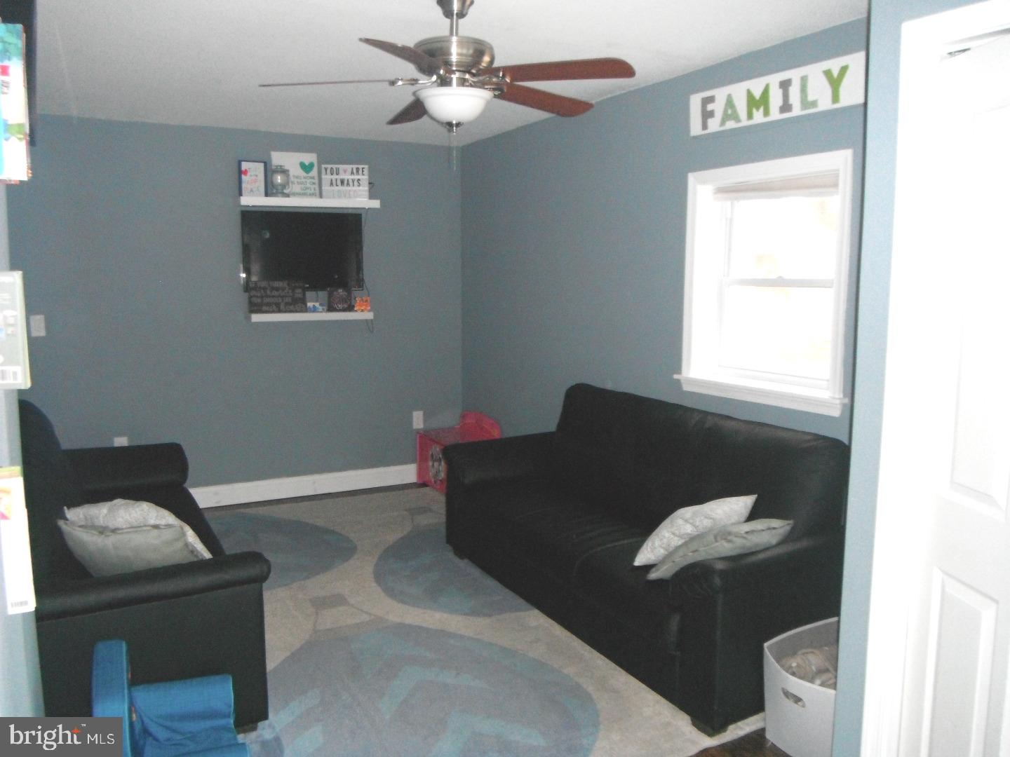 113 Andrea Road Cheltenham, PA 19012 - Photo 12 of 25 Family Room
