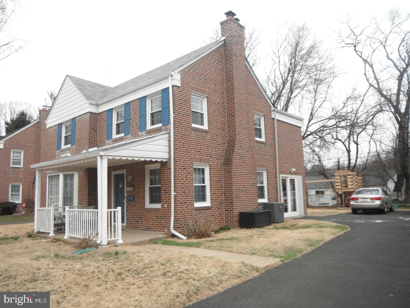 113 Andrea Road Cheltenham, PA 19012 - Photo 22 of 25 Exterior Side