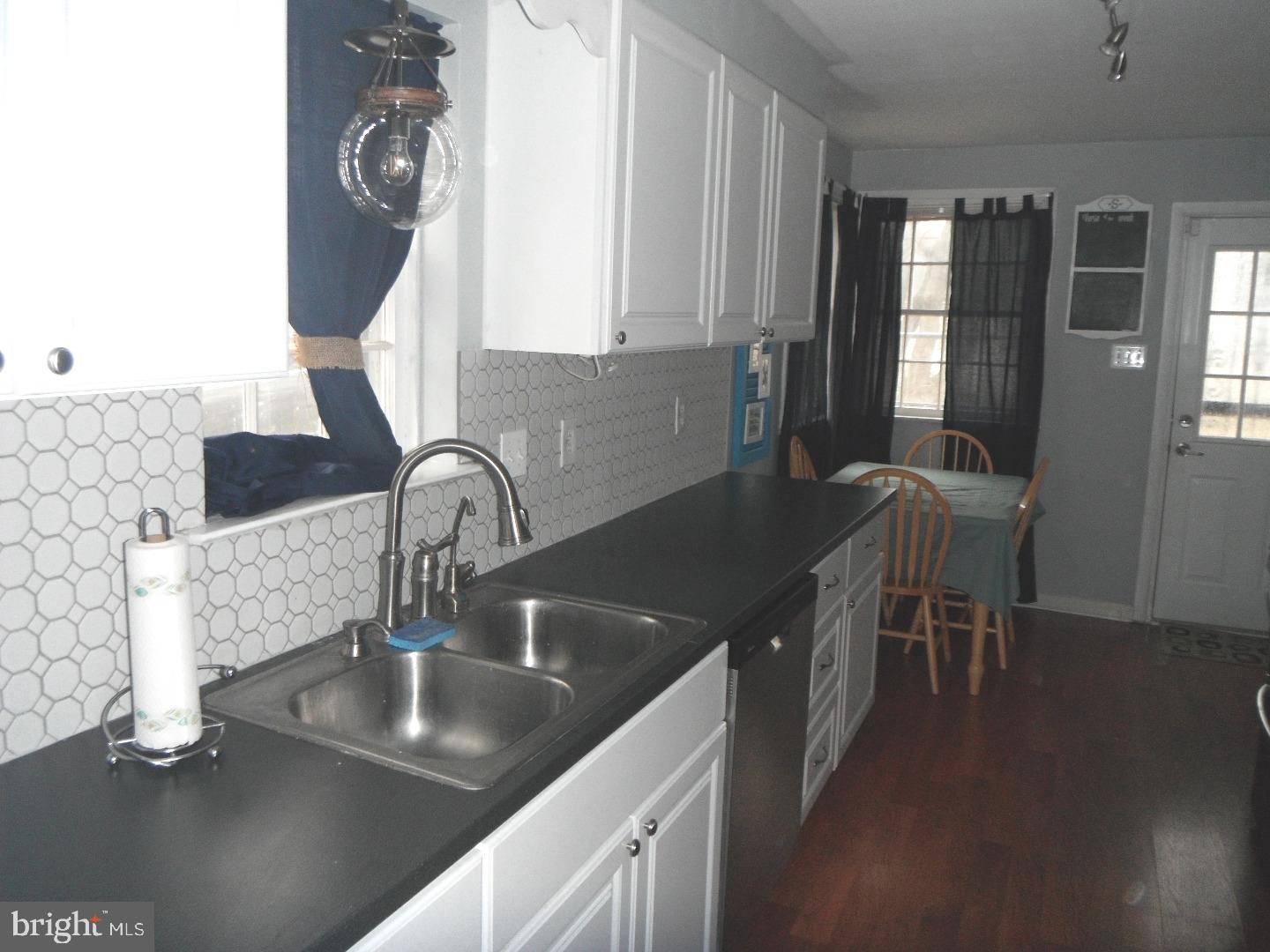 113 Andrea Road Cheltenham, PA 19012 - Photo 8 of 25 Kitchen