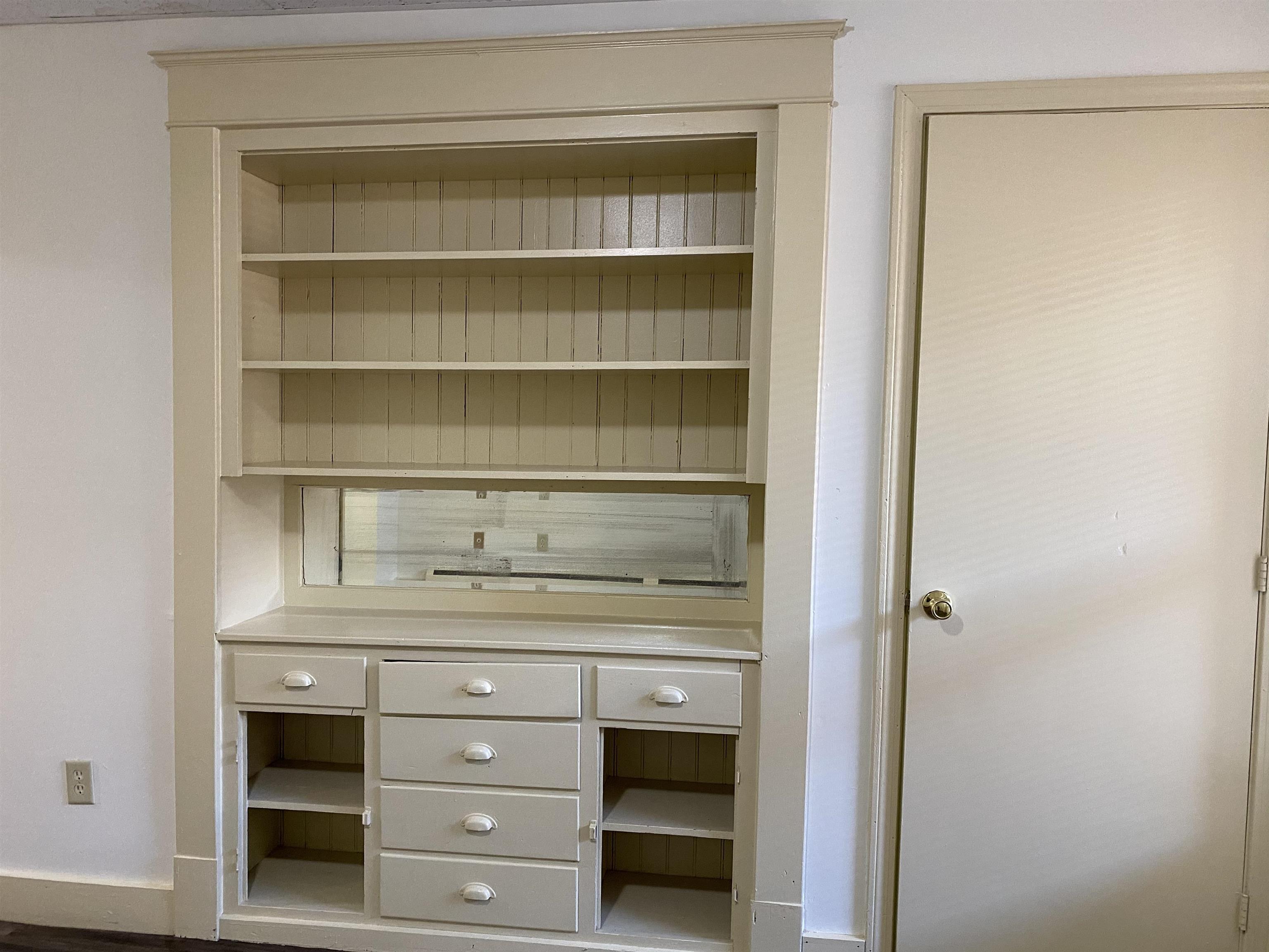 610 Union Street, Unit 303 Manchester, NH 03104 - Photo 16 of 40