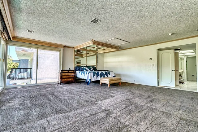 $3,850 | 940 Vegas Valley Drive, Las Vegas, NV 89109