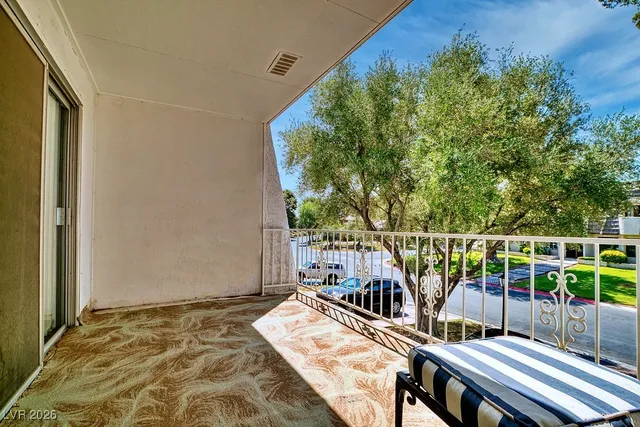$3,850 | 940 Vegas Valley Drive, Las Vegas, NV 89109