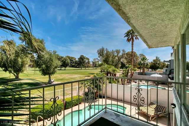 $3,850 | 940 Vegas Valley Drive, Las Vegas, NV 89109