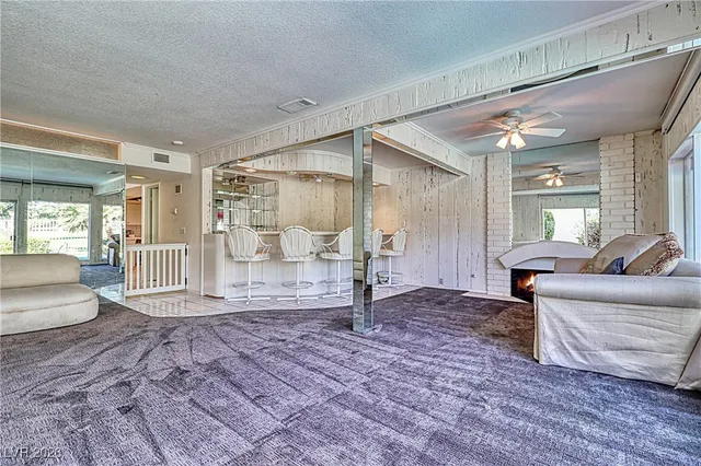 $3,850 | 940 Vegas Valley Drive, Las Vegas, NV 89109