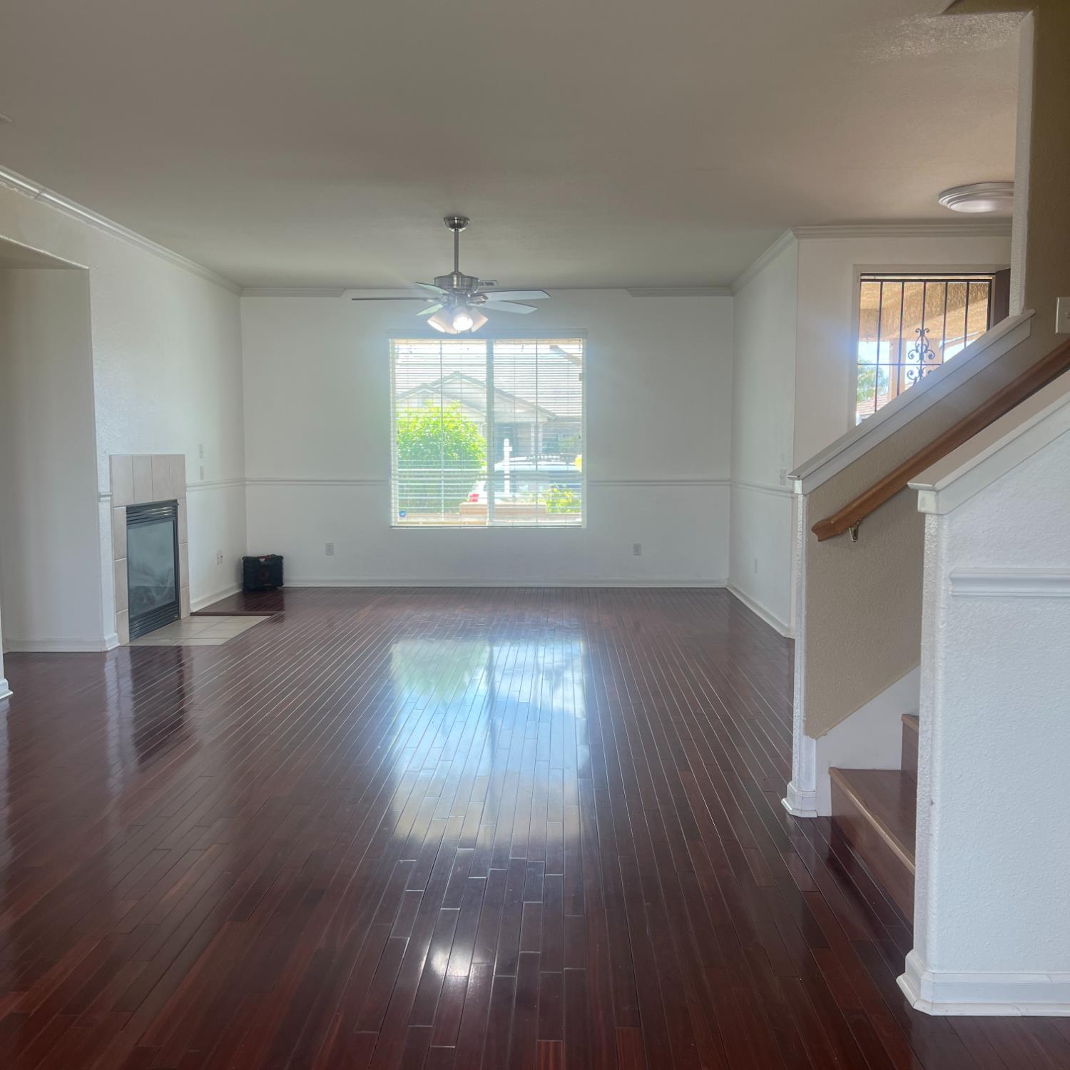 1950 West Rio Hondo Way Hanford, CA 93230 - Photo 4 of 18 Gallery Image 4