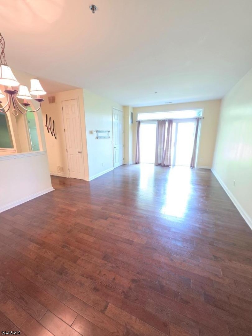 77 Limerick Lane Phillipsburg, NJ 08865 - Photo 2 of 12