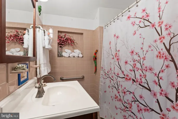 $1,100,000 | 7720 West Shore Road, Pasadena, MD 21122