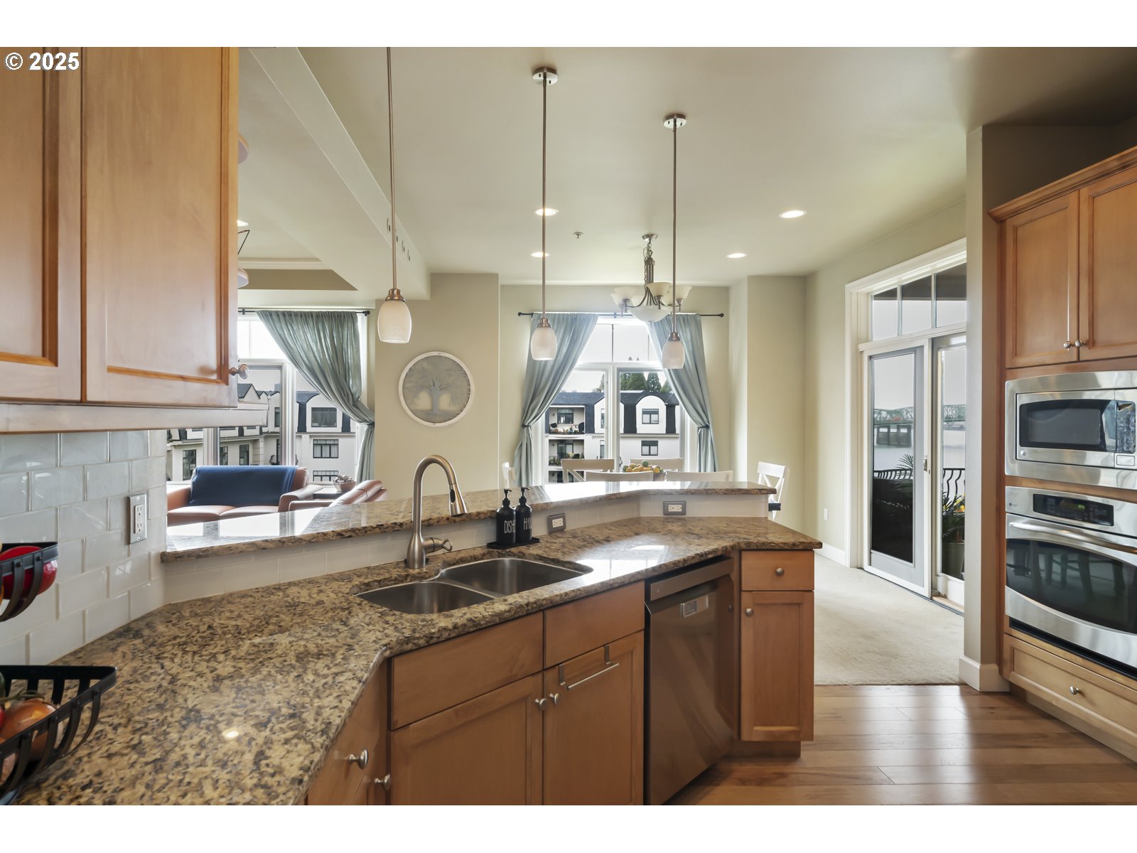 707 North Hayden Island Drive, Unit 413 Portland, OR 97217 - Photo 19 of 43