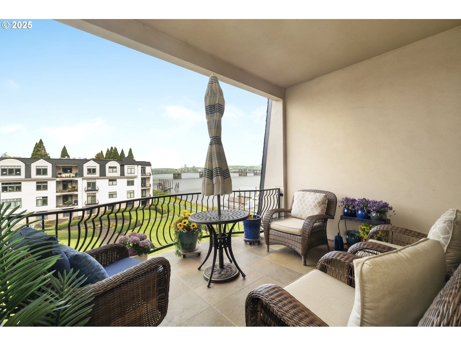 707 North Hayden Island Drive, Unit 413 Portland, OR 97217 - Photo 22 of 43