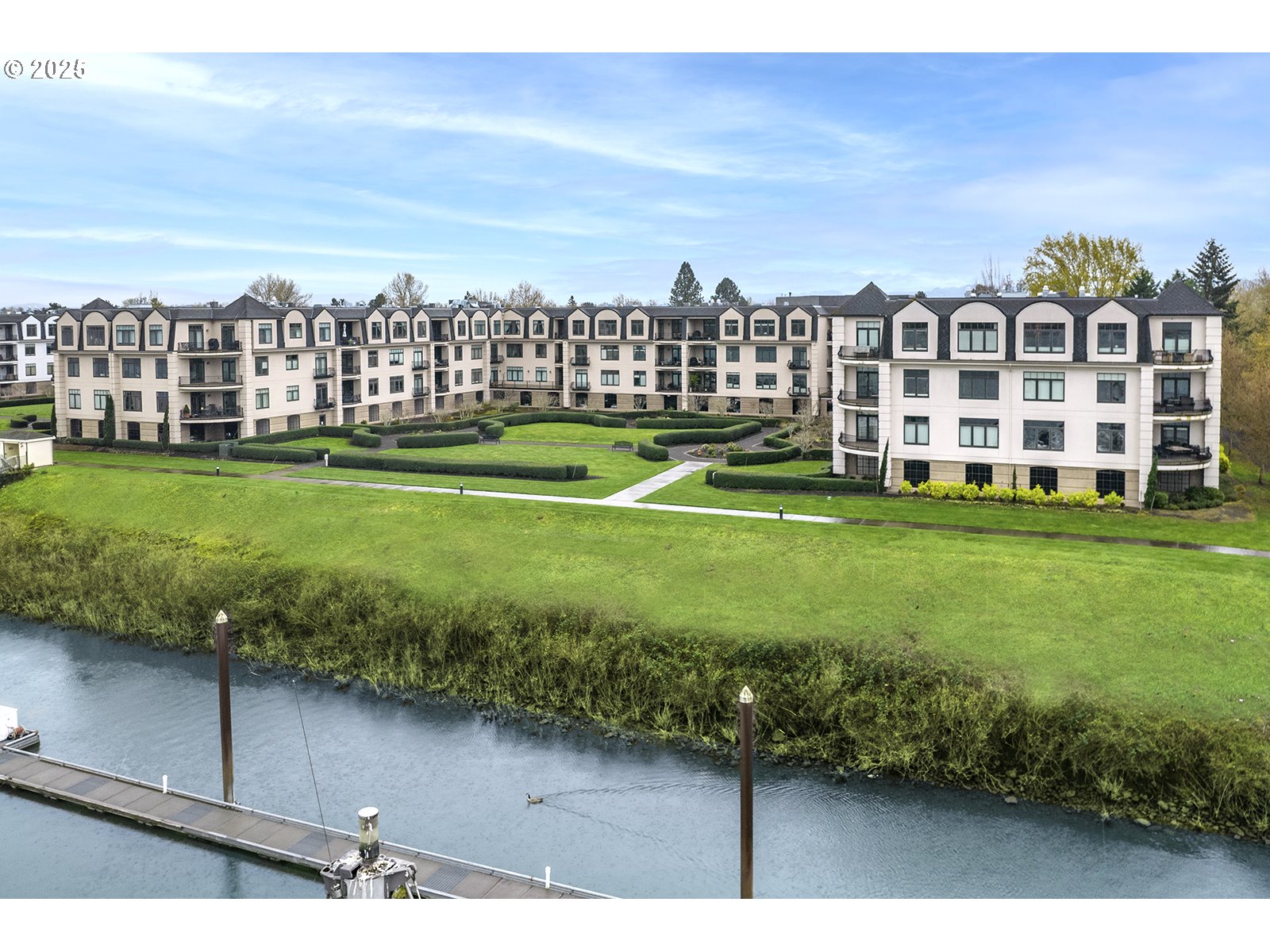 707 North Hayden Island Drive, Unit 413 Portland, OR 97217 - Photo 4 of 43