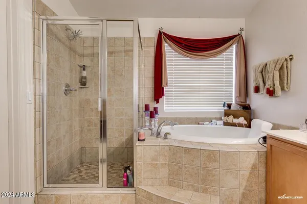 $3,895 | 3660 East Kimball Road, Gilbert, AZ 85297