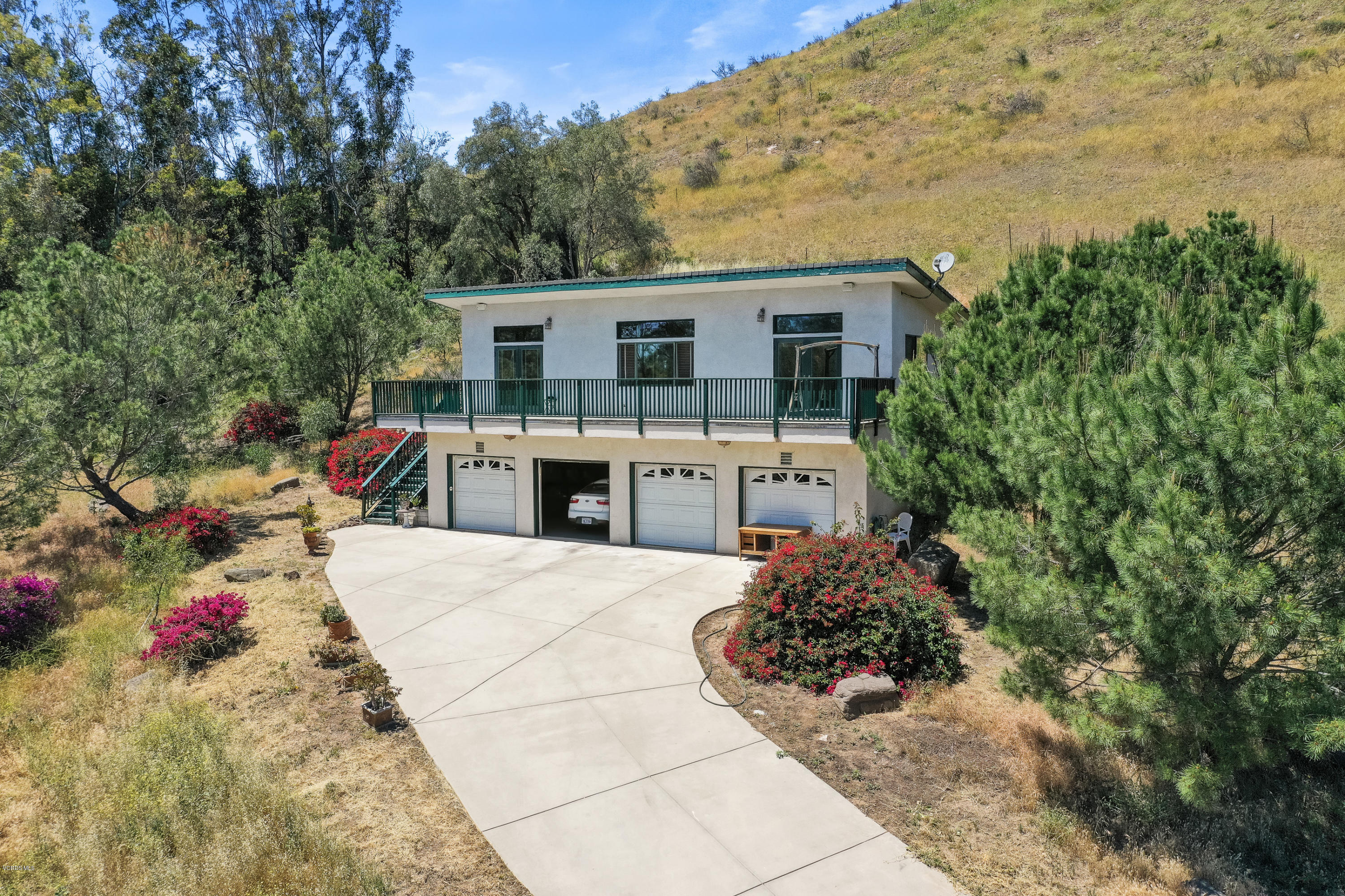 1577 Tierra Rejada Road Simi Valley, CA 93065 - Photo 19 of 31 021_Upstairs Apartment