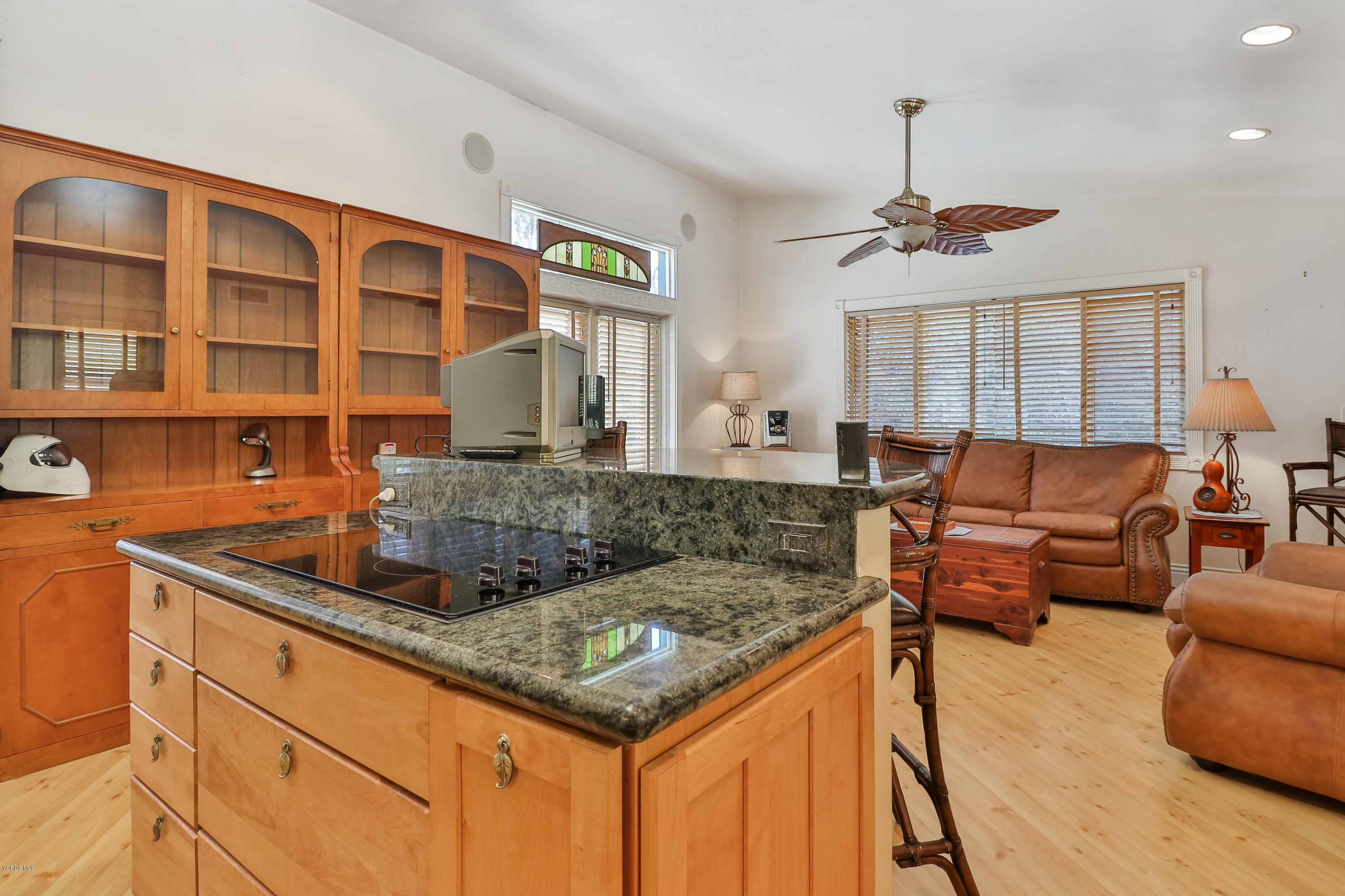 1577 Tierra Rejada Road Simi Valley, CA 93065 - Photo 23 of 31 025_IMG_0830