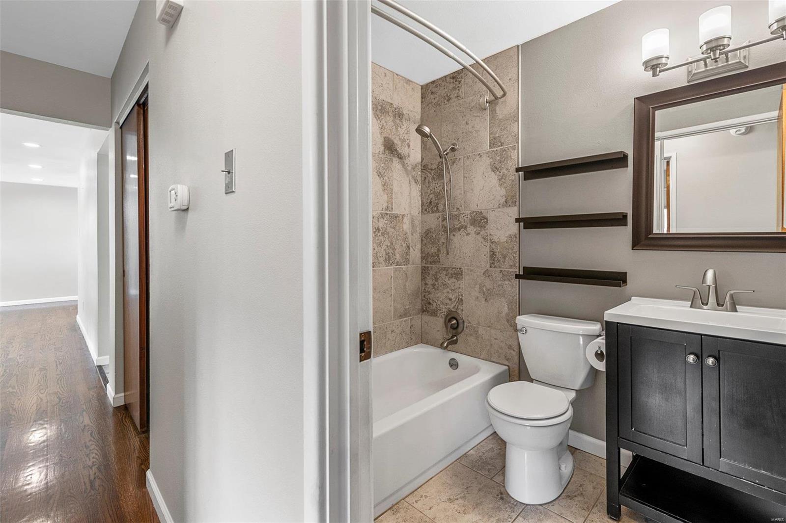 9549 Garber Road St. Louis, MO 63126 - Photo 18 of 40 Gallery Image 18