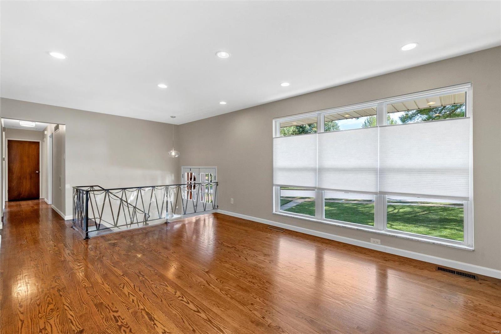 9549 Garber Road St. Louis, MO 63126 - Photo 6 of 40 Gallery Image 6