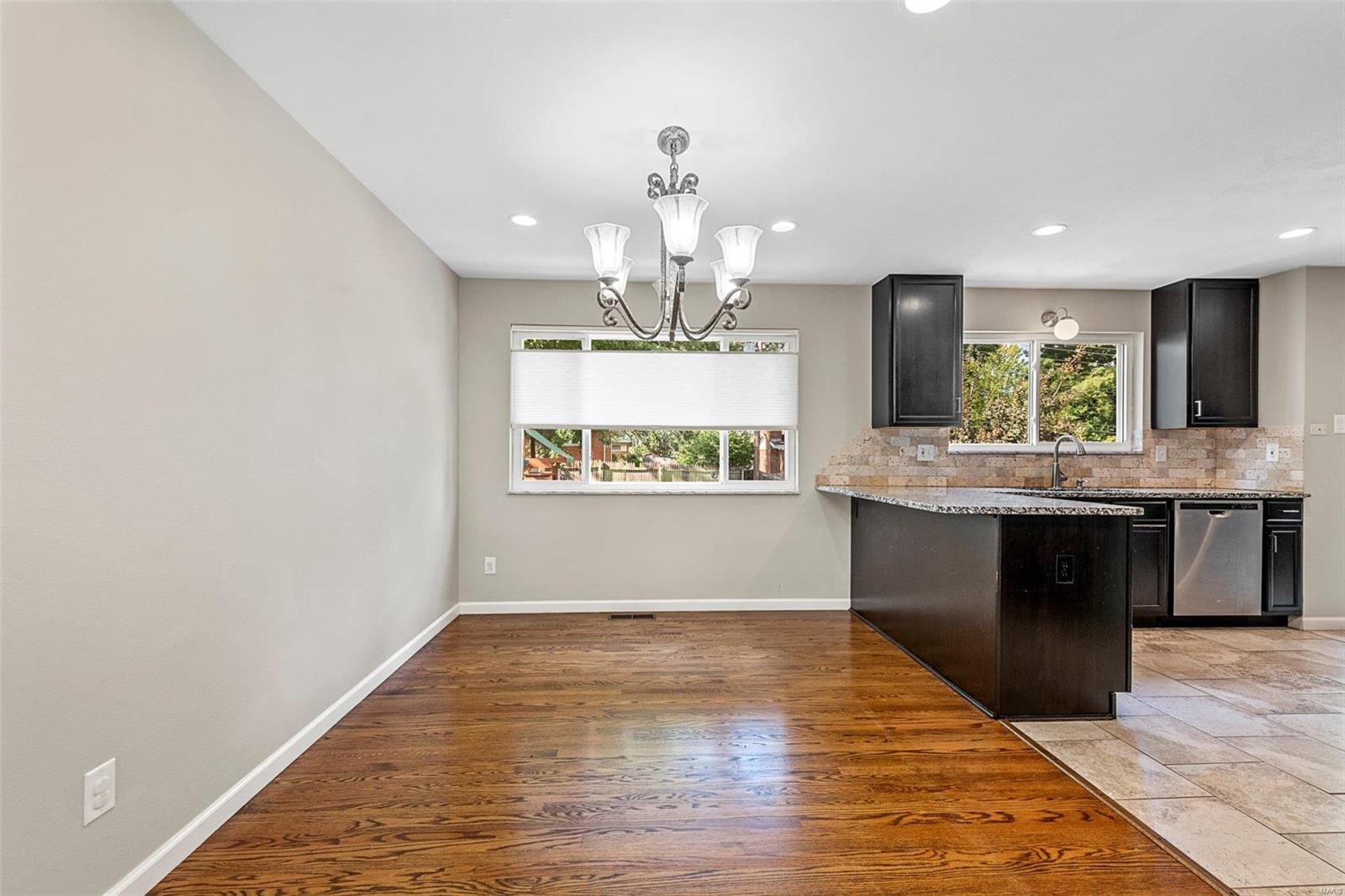 9549 Garber Road St. Louis, MO 63126 - Photo 9 of 40 Gallery Image 9