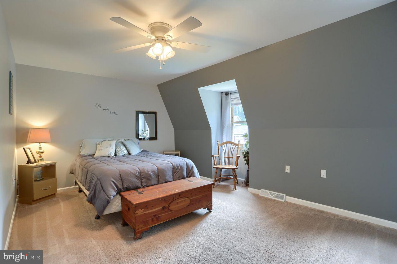 5711 Cloverdale Road Harrisburg, PA 17112 - Photo 17 of 45 Gallery Image 17