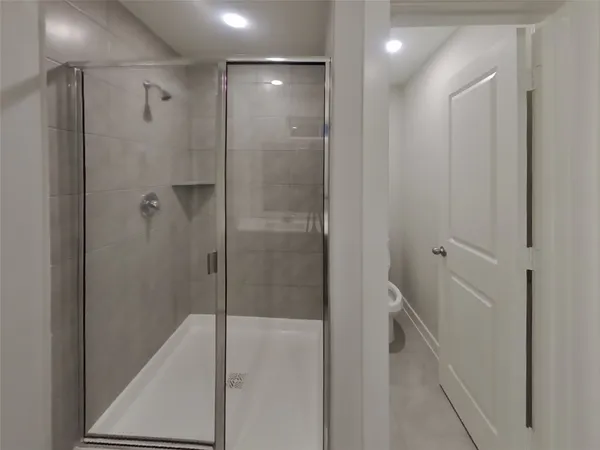 $2,509 | 9835 Willow Creek, Unit 106, Tomball, TX 77375