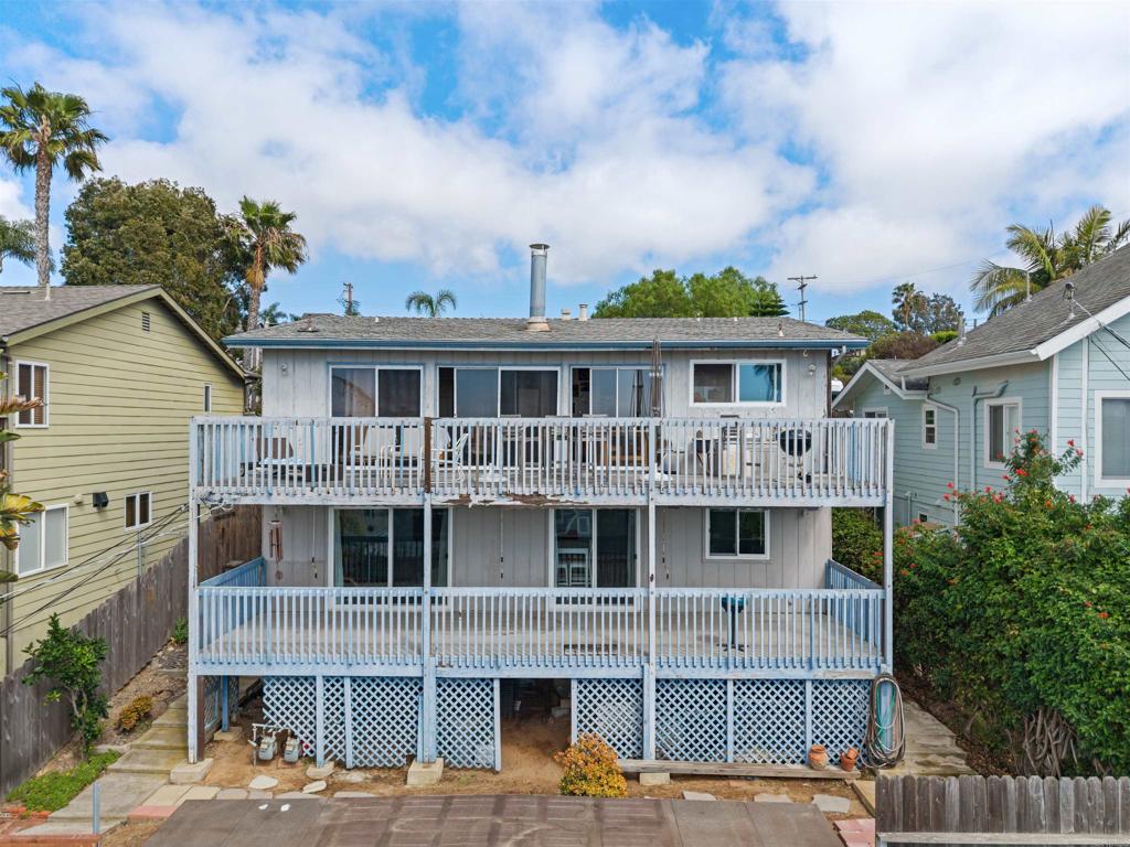 852 Dewitt Avenue Encinitas, CA 92024 - Photo 32 of 41 a front view of a house with balcony