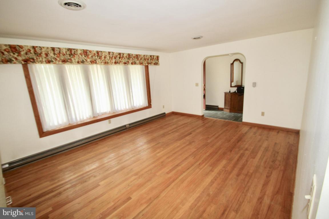 1706 River Road Marietta, PA 17547 - Photo 12 of 26 Gallery Image 12