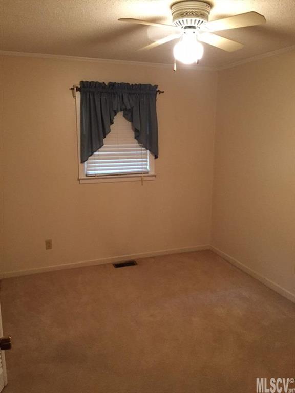3919 Grange Road Maiden, NC 28650 - Photo 10 of 13 Gallery Image 10