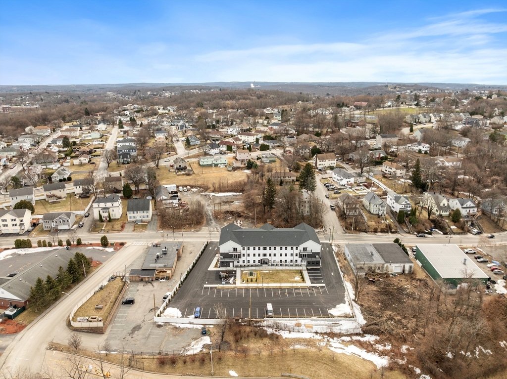 631 Franklin Street, Unit 106 Worcester, MA 01604 - Photo 34 of 36 a view of a city