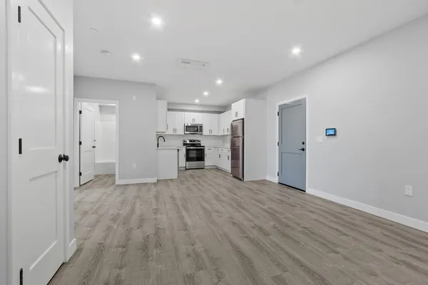 $2,400 | 631 Franklin Street, Unit 106, Worcester, MA 01604