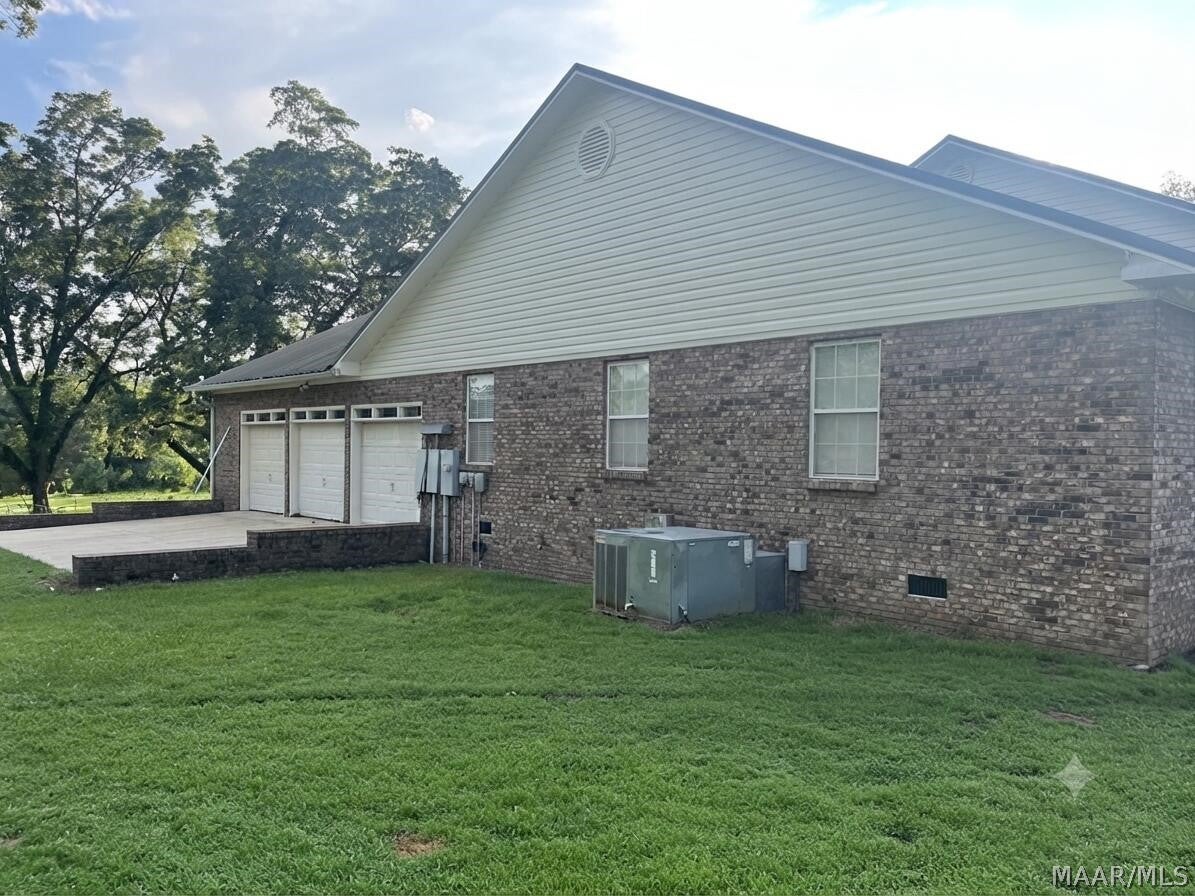 8018 Mobile Road Greenville, AL 36037 - Photo 3 of 26 Gallery Image 3
