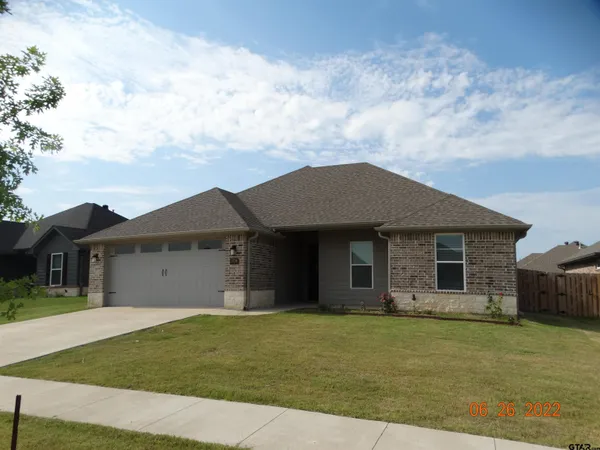 $2,400 | 1708 Stephanie Drive, Whitehouse, TX 75791