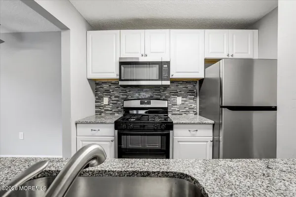$2,150 | 306 Larkspur Lane, Jackson, NJ 08527